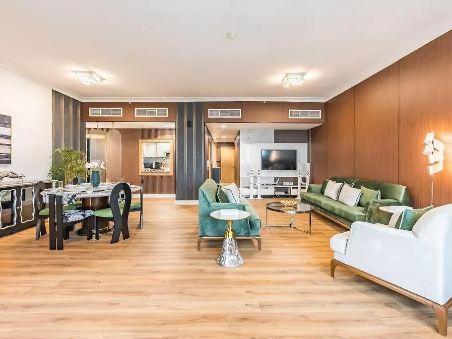 Luxury 2-Bedroom Apartment In Dubai